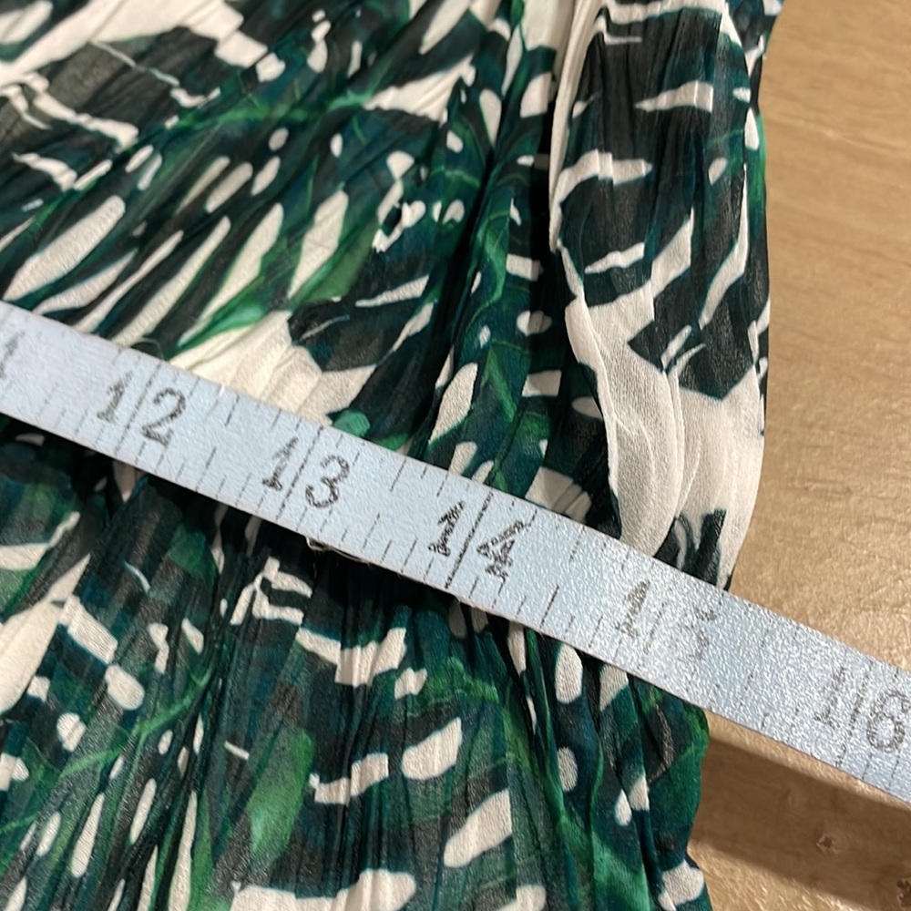 Banana Republic Limited Edition Tropical Leaf Layered Cold Shoulder MIDI Dress - Picture 8 of 9